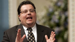 Le ministre de la Famille du Québec, Tony Tomassi, à l'Assemblée nationale du 10 mars 2010