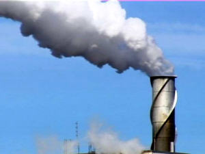 Jean Charest est fier du bilan du Québec quant aux gaz à effet de serre.