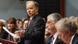 Le ministre des Finances, Raymond Bachand, pr�sente son budget 2010-2011 � l'Assembl�e nationale.