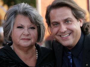 Le pianiste Alain Lefèvre a reçu le Juno du meilleur album classique. Ginette Reno est en lice dans la catégorie artiste par excellence.