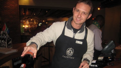 Salle de d�gustation au domaine Fairview, � Paarl