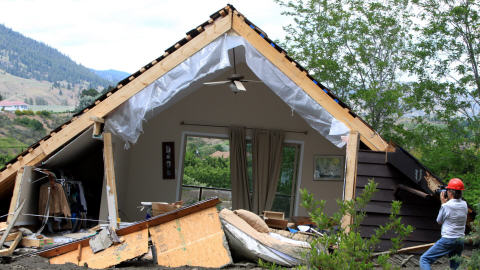 Maison d�truite par le glissement de terrain