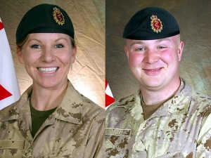 La caporale Kristal Giesebrecht et le soldat Andrew Miller