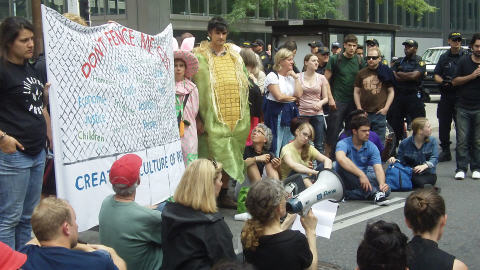 Manifestation assise