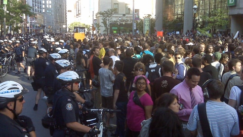 Plusieurs centaines de manifestants ont d�nonc� les arrestations du week-end.