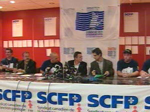 Le SCFP en conférence de presse à la suite du lock-out décrété par l'Association des employeurs maritimes.