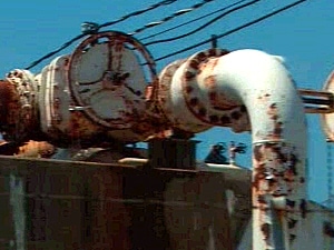 Tuyauterie de la raffinerie Shell de Montréal