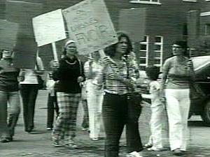 Manifestation à l'époque de la création du parc national Forillon, en Gaspésie, en 1970