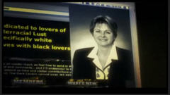Des photos compromettantes de Lori Douglas ont circulé sur Internet.