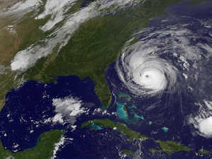 L'ouragan Earl est sur le point de toucher la côte est des États-Unis.