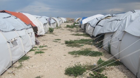 Le 12 juillet, six mois jour pour jour apr�s le s�isme, plus de 300 tentes (comme celles-ci) du camp Corail-Cesselesse ont �t� d�truites lors d'un violent orage.