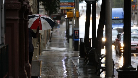 De la pluie apport�e par la temp�te Hermine � San Antonio, au Texas