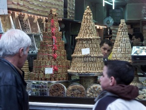 La fin du jeûne est synonyme de bonne chère et de grande festivité pour des millions de musulmans.