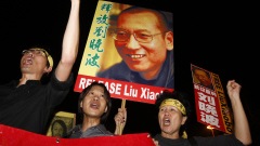 Des manifestants réclament la libération de Liu Xiaobo à Hong Kong.