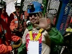 Le 12e mineur secouru est Edison Pena Villaroel. Il est âgé de 34ans et il est très athlétique.