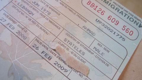 Document d'immigration d'Ahmad Rustom sur lequel est mentionn� son statut d'apatride