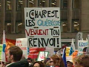 Une manifestation réunit les représentants de 120 organismes communautaires.