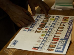 Bulletin de vote aux élections haïtiennes