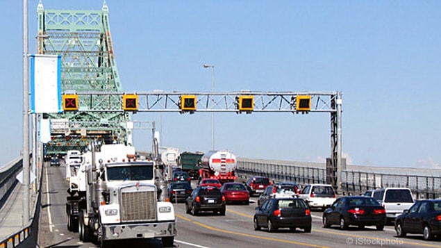 Circulation sur le pont Jacques-Cartier