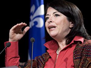La ministre de l'Éducation, Line Beauchamp prononce un discours