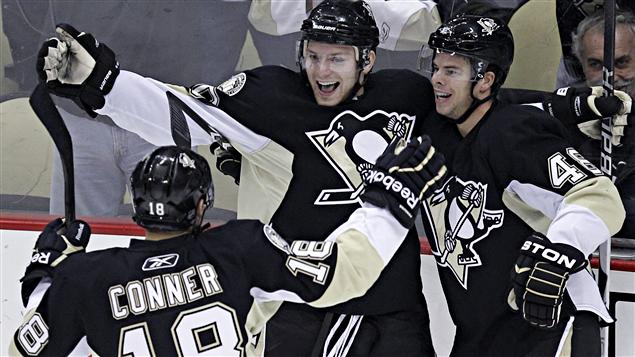 Chris Conner, Tyler Kennedy et Mark Letestu