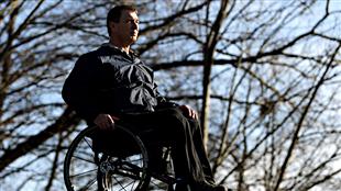 L'athlète Rick Hansen s'arrête en Saskatchewan