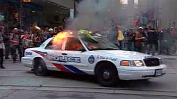Une autopatrouille incendiée