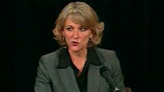 La ministre du Travail du Québec, Lise Thériault.