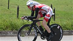 Clara Hughes lors du contre-la-montre des Championnats panam�ricains de cyclisme le 6 mai en Colombie.