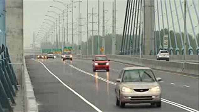 Le pont de l'autoroute A25