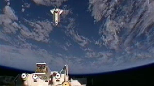 Vie et travail à bord de la Station spatiale internationale, carrières spatiales et métier d'astronaute : thèmes des échanges entre l'astronaute de l'Agence spatiale canadienne (ASC) David Saint-Jacques et des élèves de la Colombie-Britannique.
