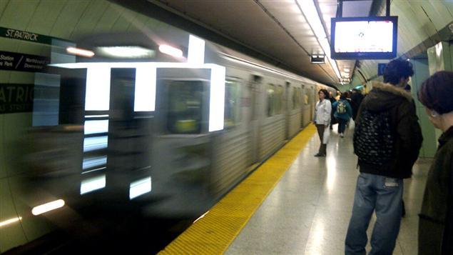 ... de promettre de financer le prolongement de la ligne Sheppard