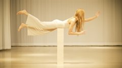 Marie Chouinard dans <em>Gloires du matin</em> (archives)