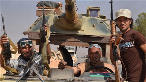 Les rebelles entrent à Goualich, à 50 km au sud-ouest de Tripoli.