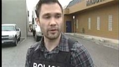 Le policier Geoff Mantler qui aurait frappé au visage Geoff Tavares à Kelowna