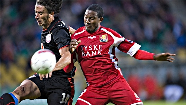 Patrice Bernier (à droite)