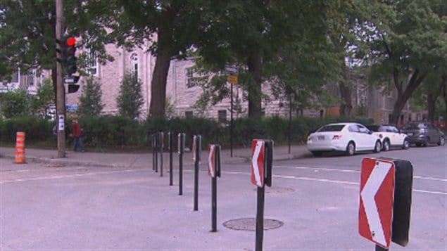 La nouvelle signalisation sur la rue Gilford