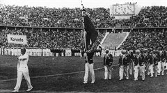 James Worrall durant la cérémonie d'ouverture des Jeux olympiques de Berlin en 1936