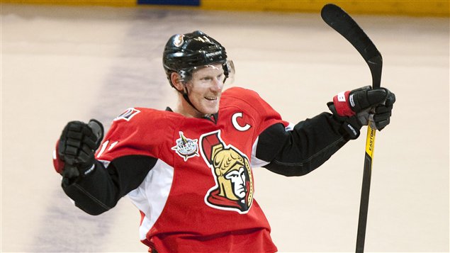 Daniel Alfredsson des Sénateurs d'Ottawa