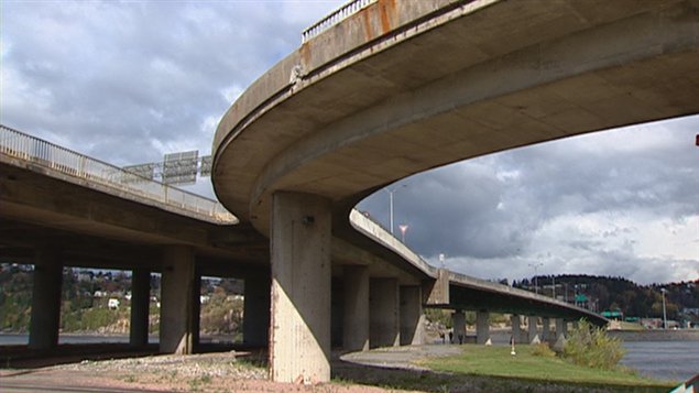 Pont Dubuc, à Chicoutimi.