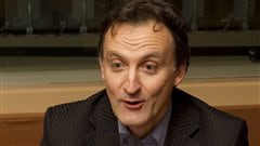 Vincent Gautrais, professeur agrégé à la Faculté de droit de l'Université de Montréal et titulaire de la Chaire de l'Université de Montréal en droit de la sécurité et des affaires électroniques Vincent Gautrais, professeur agrégé à la Faculté de droit de l'Université de Montréal et titulaire de la Chaire de l'Université de Montréal en droit de la sécurité et des affaires électroniques
