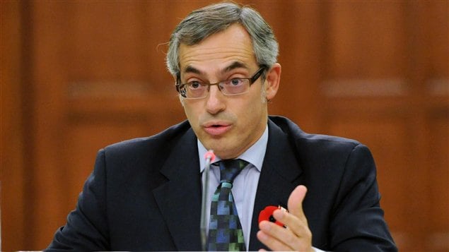 Le ministre Tony Clement, comparaissant devant le comité parlementaire des comptes publics