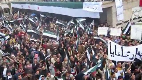 Manifestation antirégime à Hama, en Syrie