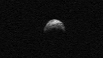 L'astéroïde 2005 YU55