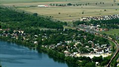20 000 hectares de marais, de for�ts et de terres agricoles ceinturent Ottawa depuis plus d�un demi-si�cle.