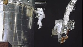 La dernière réparation du télescope Hubble.