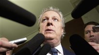 Amphithéâtre à Laval : Charest fait pression sur Ottawa, mais reste prudent
