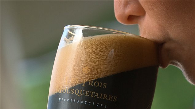 Depuis les ann�es 1980, les micro-brasseries fleurissent ici et l� au Qu�bec.
