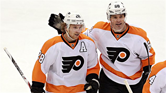 Claude Giroux et Jaromir Jagr