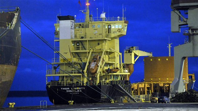 Le M/S Thor Liberty, au port de Kotka, en Finlande.